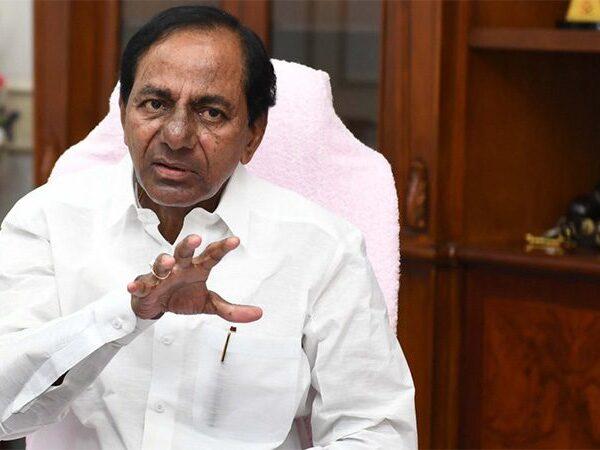 No-Hurry-for-TIMS,-KCR-Rushes--for-Vaastu-Compliant-Secretariat