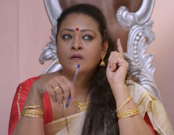 Shakeela Rasina Motta Modati Kutumba Katha Chitram