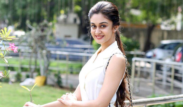 Senior Hero's Actress Daughter Aishwarya ArjunTested COVID-19 Positive