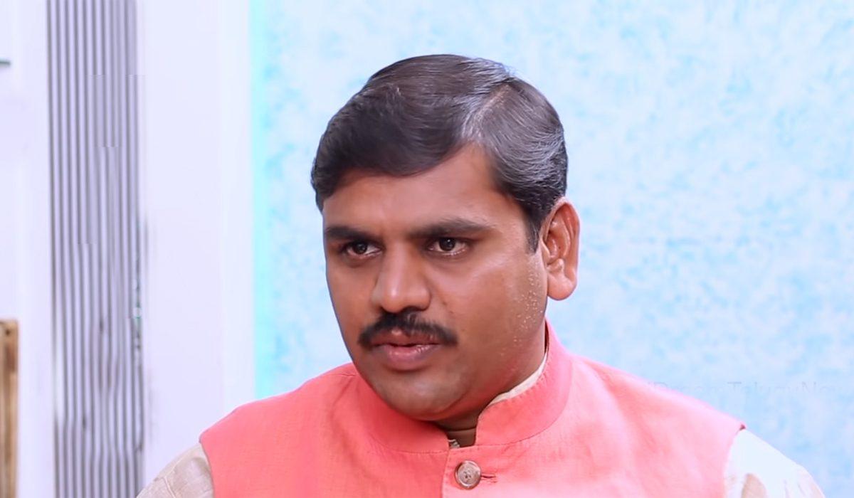ప్రస్తుత సీఎంను వినమ్రంగా... మాజీ సీఎంను ఘాటుగా... అదేం లాజిక్ అసలు?