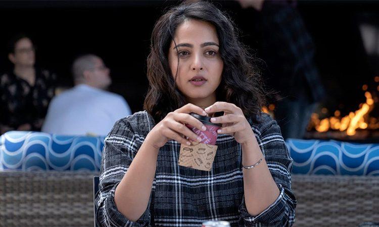Poll-for-Anushka-Considering-Release-Options
