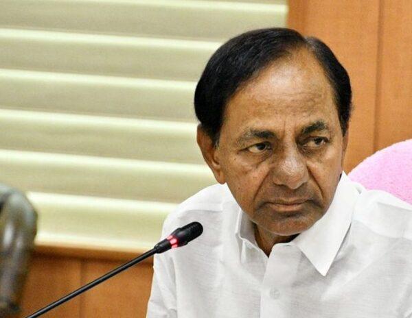 KCR Donates to Andhra Temple