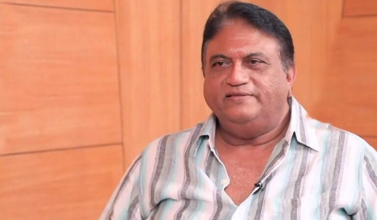 Displeased with Disturbing Pics of Demised Jayaprakash Reddy