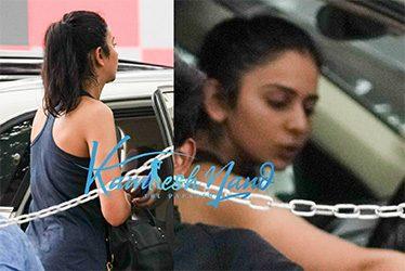 Rakul-spotted-on-Hyd--Roads