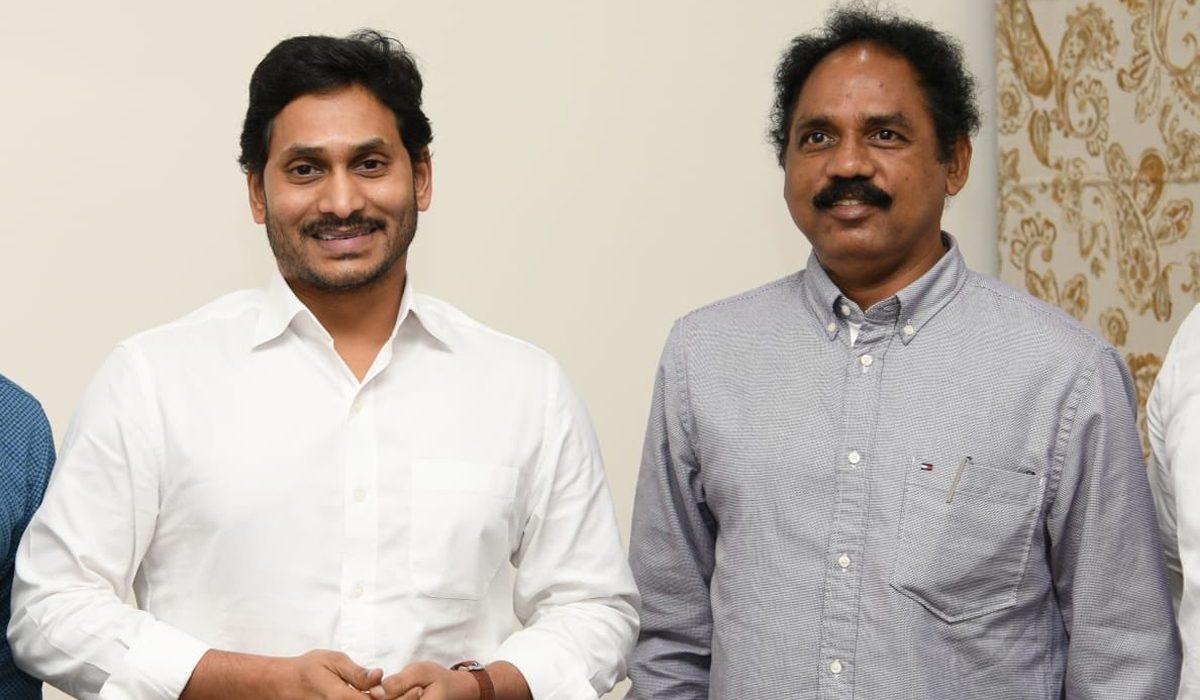 TDP MLA Vasupalli Ganesh joining ysrcp