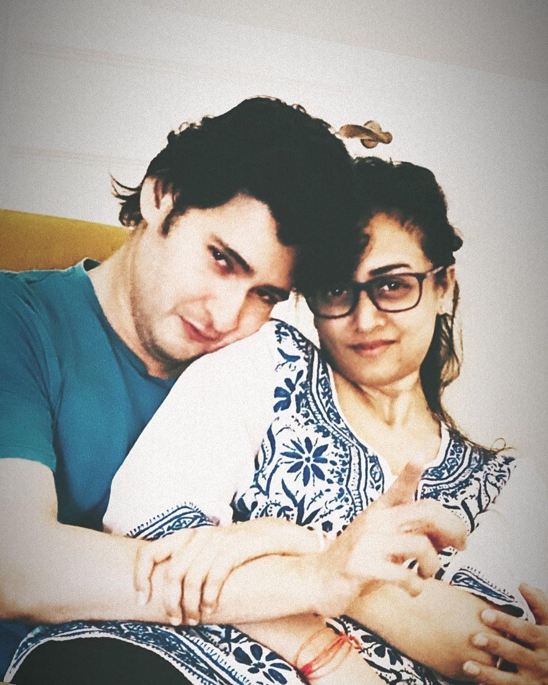 Wife Namrata Shirodkar's Love Narration, Mahesh Babu Showing Index Finger