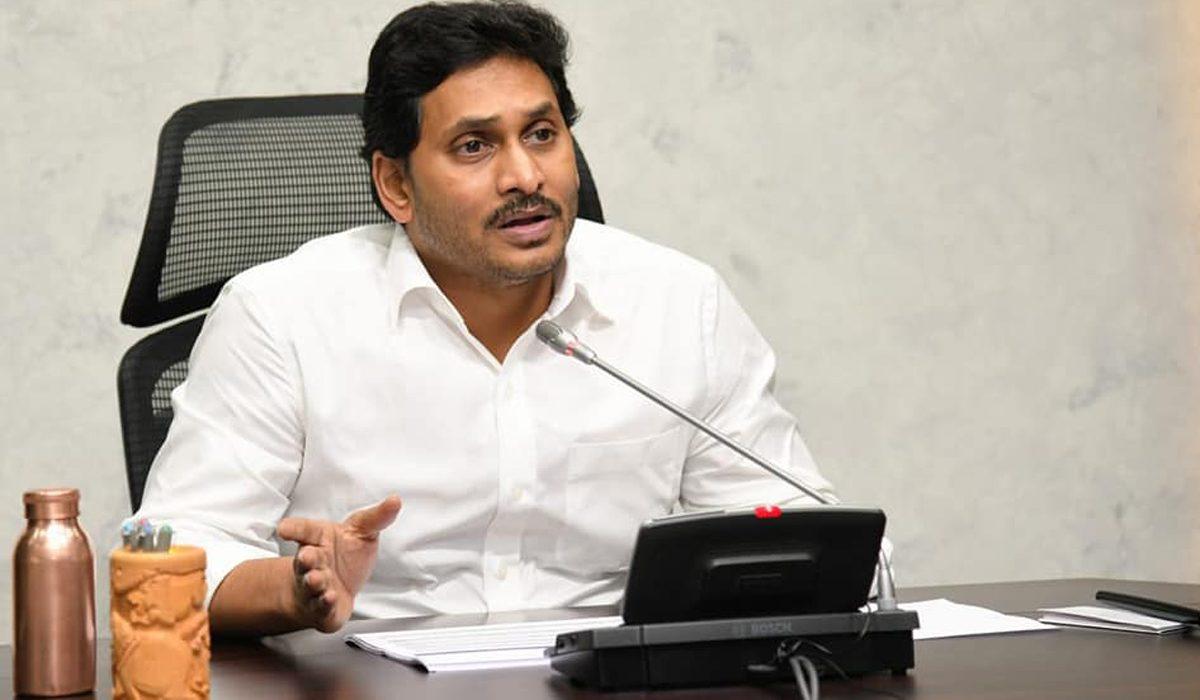 మందిని కంట్రోల్ చెయ్యకపోతే ప్రజలే అహంభావం తగ్గిస్తారు కూడా... జగన్ తెలుసుకోవాలి