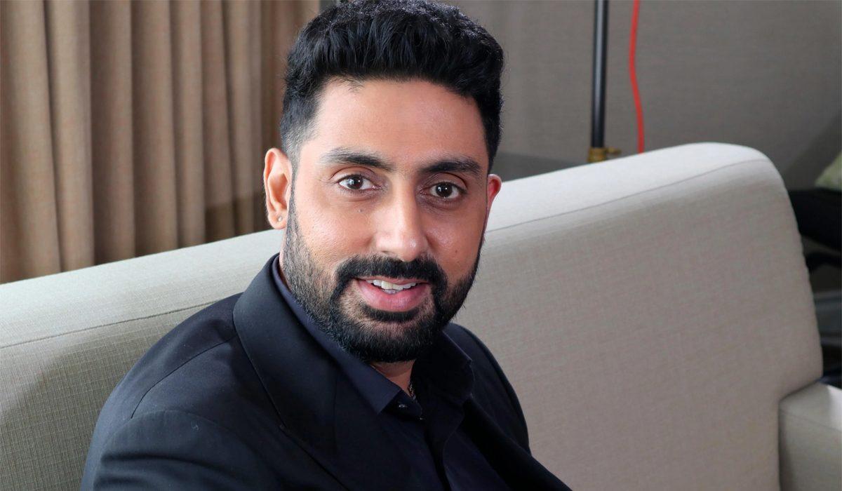 Most Humble Answers You Can See from A Star Kid Abhishek Bachchan