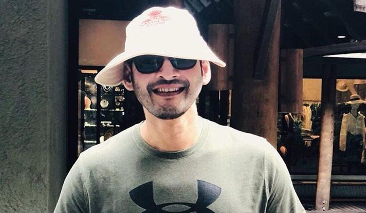 Pic Talk: A Different Looking Superstar For The Fans
