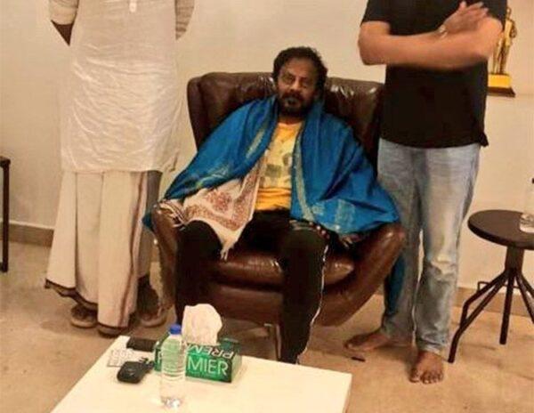 Pawan-Kalyan-Personally-Felicitates-Telangana-Architect