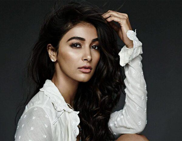 I'd-Rather-a-Guy-Looked-my-Legs-Than-My-Midriff---Pooja-Hegde