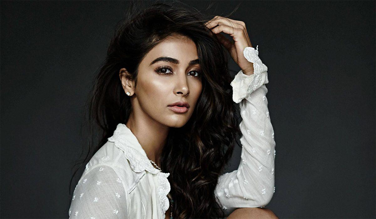 I'd Rather a Guy Looked my Legs Than My Midriff - Pooja Hegde