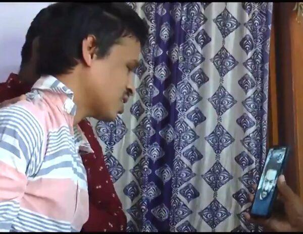 Jr-NTR-speaks-to-his-fan-on-mobile