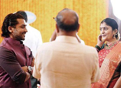 Star-Hero's-Dashing-Avatar-at-Female--Director's-Family-Function