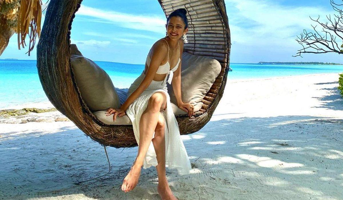 It's Mask-Free & Everyone Tested - Rakul Preet