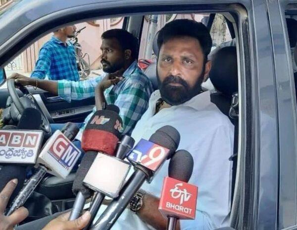Kodali Nani Responds onpawankalyan comments