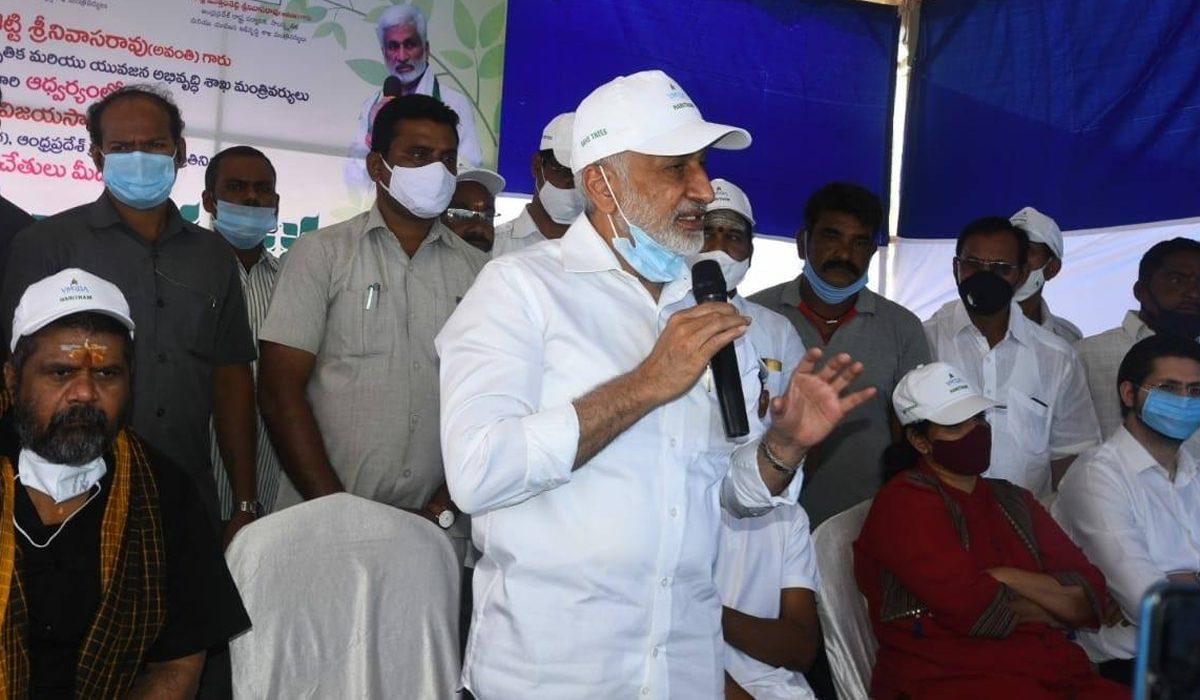 విశాఖ నుండి విజయసాయి రెడ్డిని తప్పిస్తారా?
