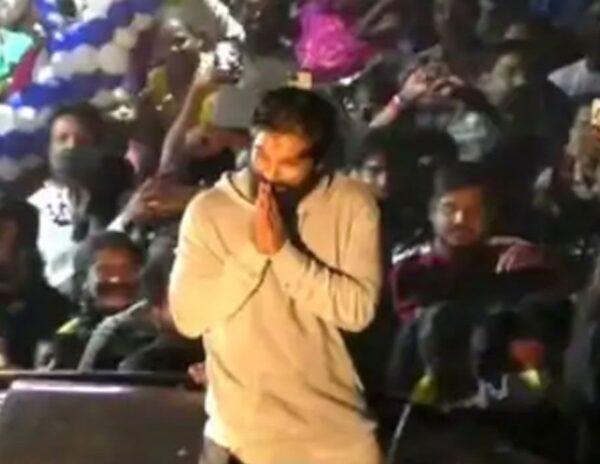 Allu Arjun Welcomed With Aarathi, Warding Away Evil Eye With Pumpkins