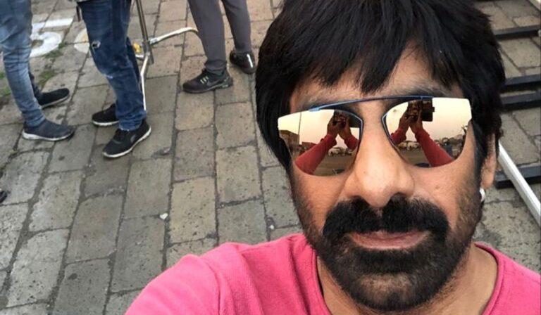 Ravi Teja liplock with Meenakshi Chaudhary