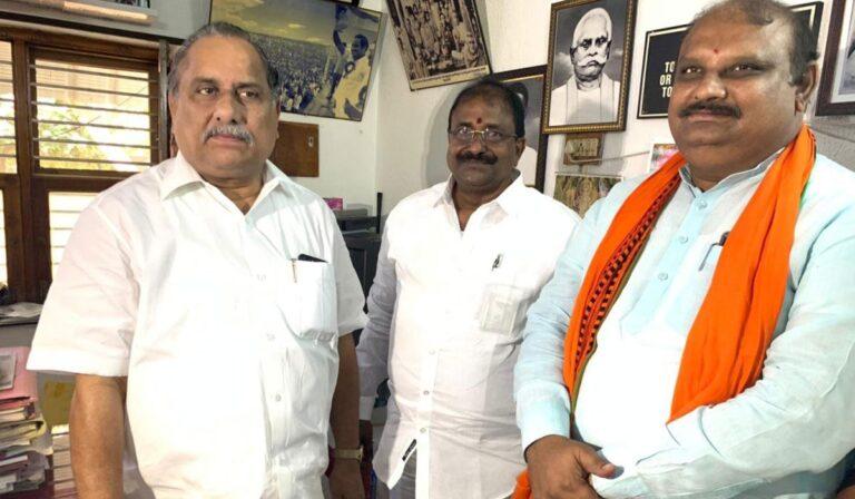 Somuverraju - Mudragada Padmanabham