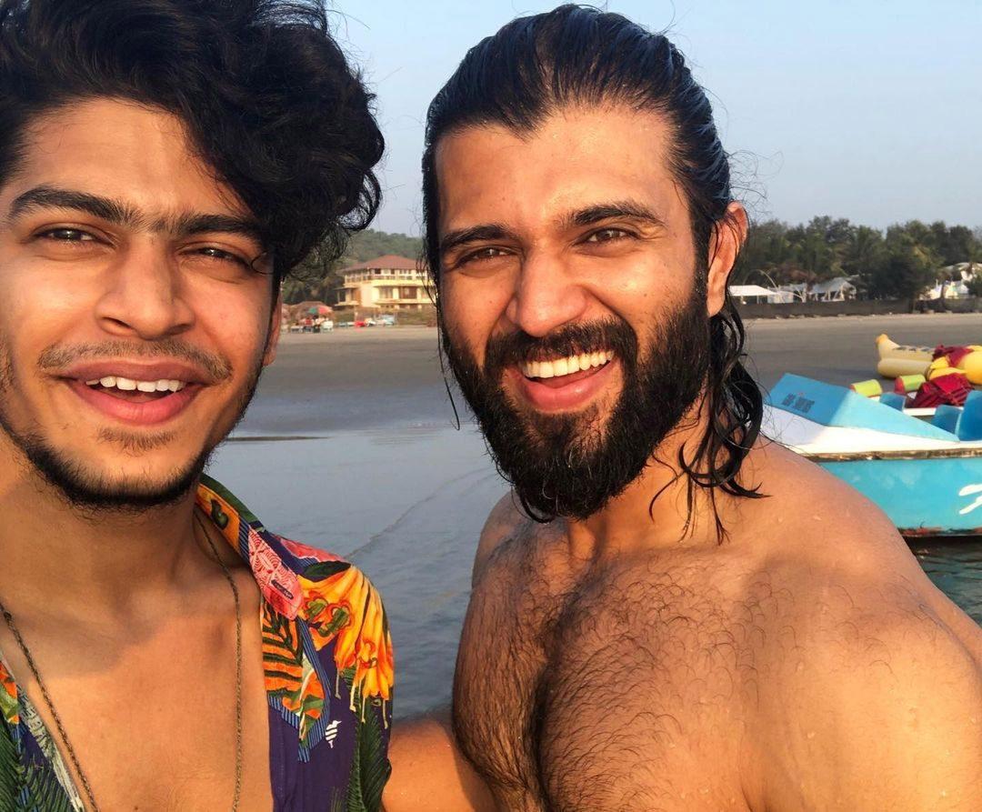 Deverakonda Kills in Shirtless Avatar on Goa Beach