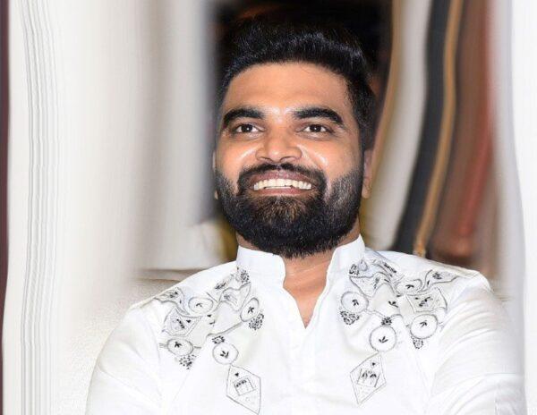 pradeep machiraju 30 rojjulo preminchadam ela