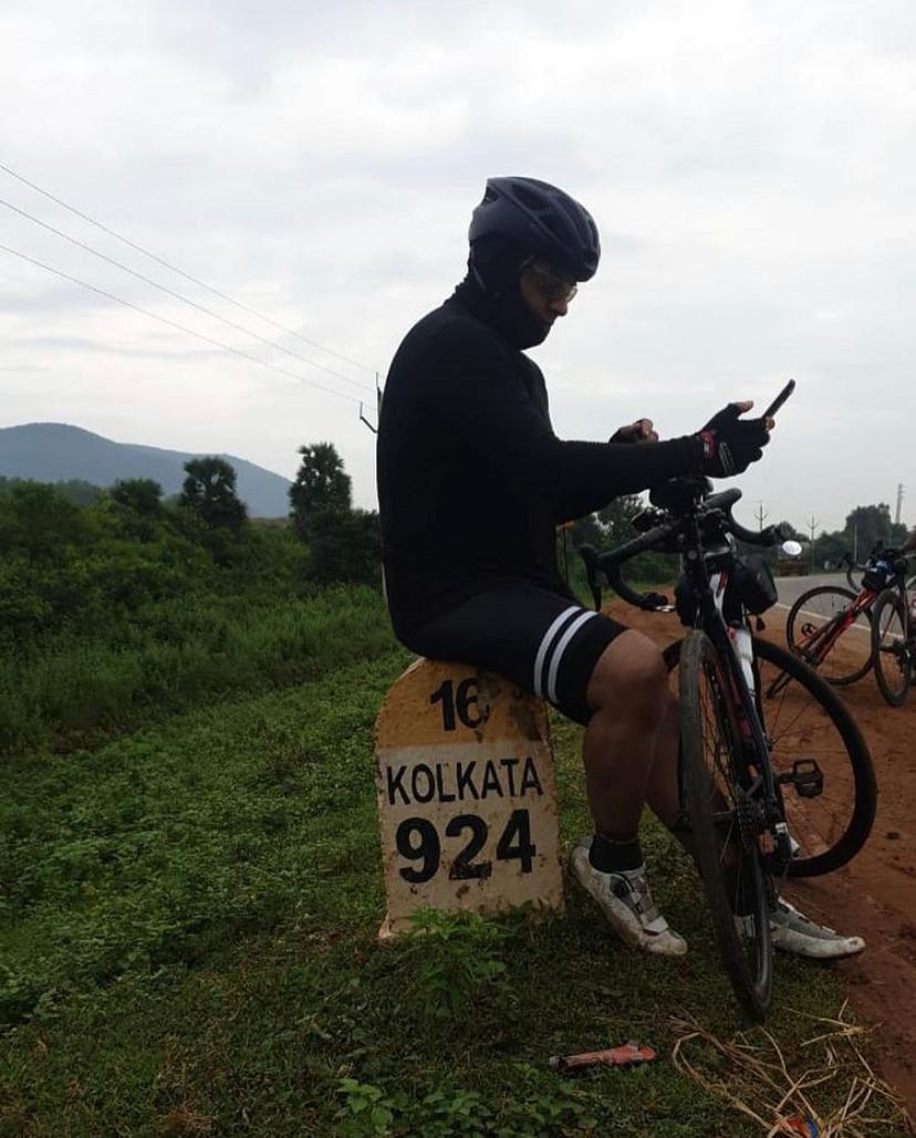Ajith Kumar Cycling in Hyderabad - (5)