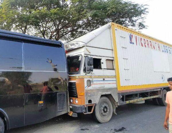 Allu Arjun Caravan Accident