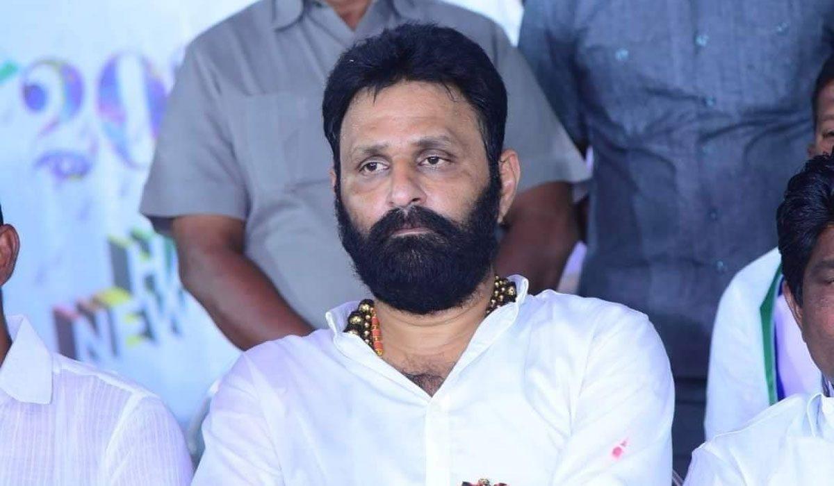 అప్పుడు టీడీపీలో కూడా ఇదే అతి విశ్వాసం... ఇప్పుడు వైఎస్సార్ కాంగ్రెస్ లో కూడా