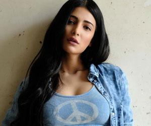 shruti Haasan -Hot