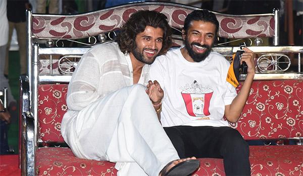 It's Bloody Amazing to be on Stage With Them - Vijay Deverakonda