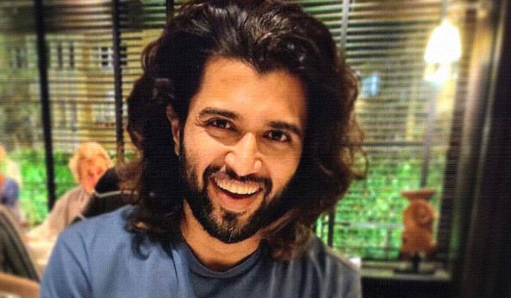 Vijay Deverakonda to Help Director in Distress?
