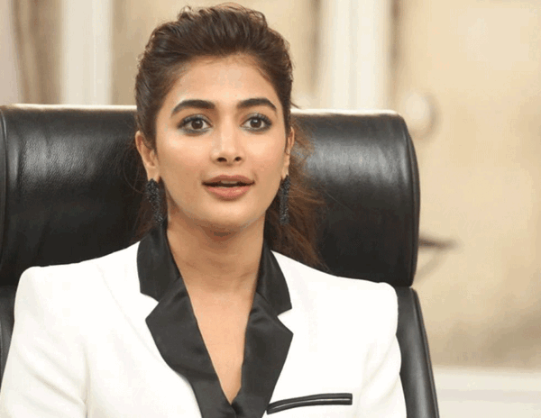Pooja Hegde Radhe Shyam movie latest updates