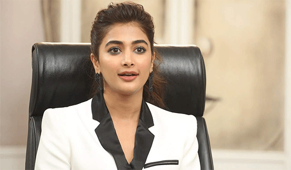 Pooja Hegde Radhe Shyam movie latest updates