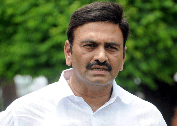 RRR Reveals Real Reason Behind His Anger on Jagan