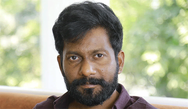 అతి పెద్ద బ్లాక్ బస్టర్ ఇచ్చాడు... అయినా ఎదురుచూపులు తప్పడం లేదు.