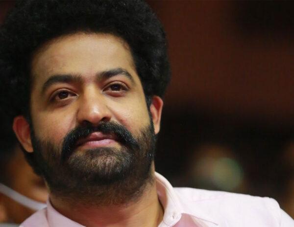 Jr NTR Makes Fans Happy!