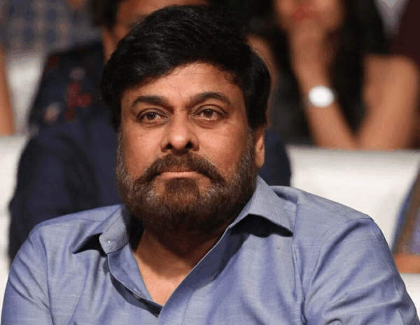 Megastar Chiranjeevi At The Front Again!