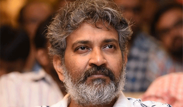 Reason Why Rajamouli Do Not Work With Bollywood Stars