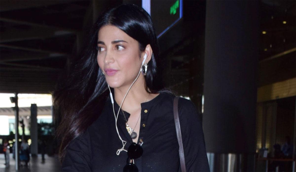 Shruti Haasan Joins Prabhas Fan Club