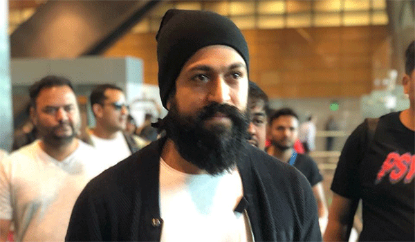 Sudden Leaks from KGF 2, Are They Planned?