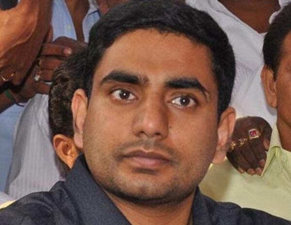 Nara Lokesh met  Doctor Sudhakar family who passed away