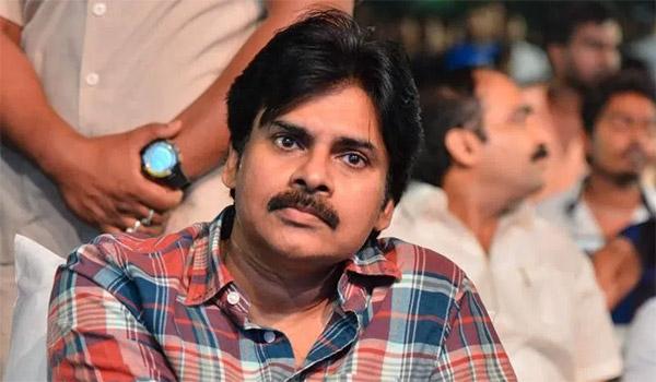 Actress Goes Negative With Pawan Kalyan