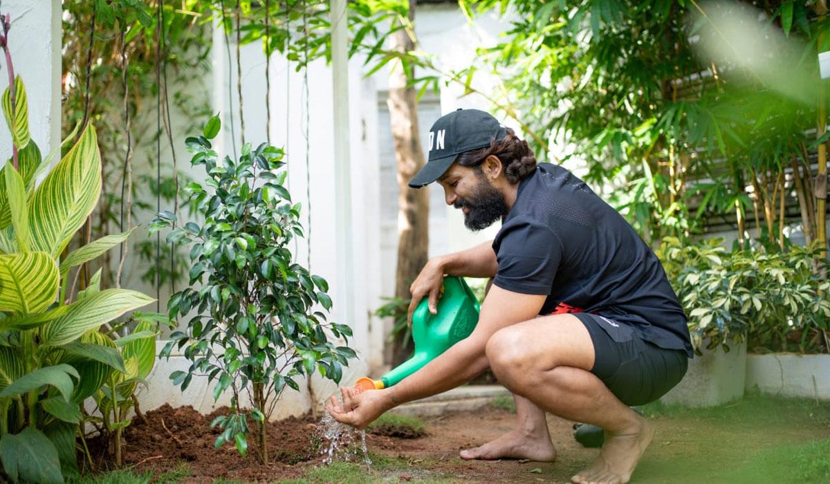 Allu Arjun - Go Green