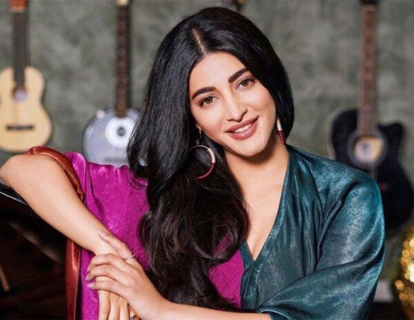 Shruti Haasan Doing It For Prabhas