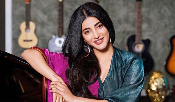 Shruti Haasan Doing It For Prabhas