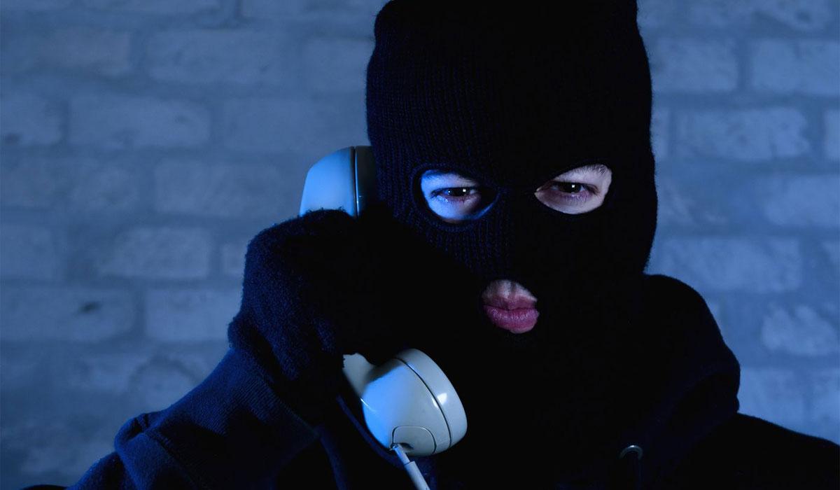 Fraudster Dupes Senior Producer, Police In Action