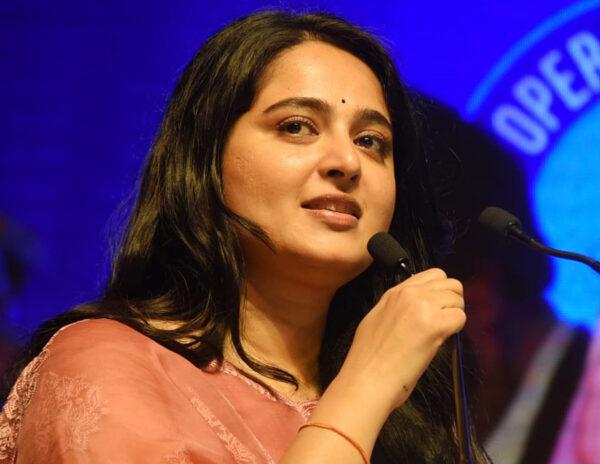 Anushka Lost A Perfect Opportunity?