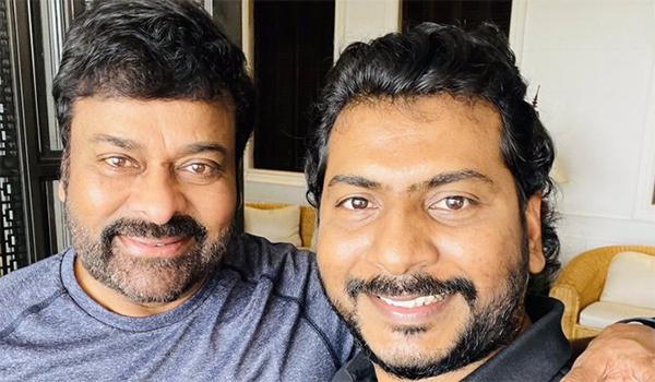 One Picture Leaves Mega Fans In Jitters!
