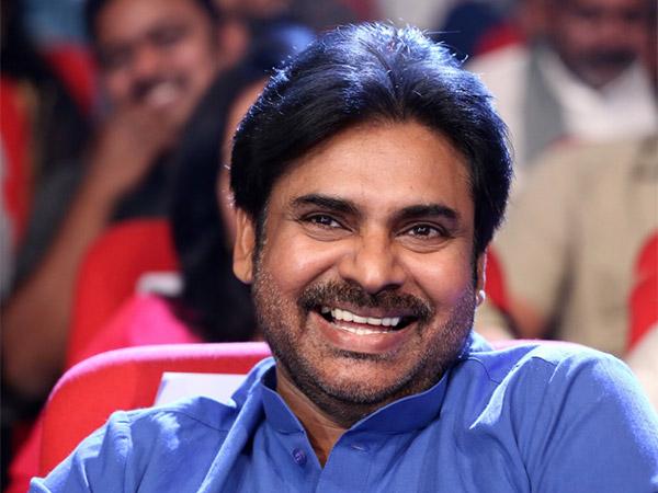 Director Joins Kapu Sena For Pawan Kalyan's Bday